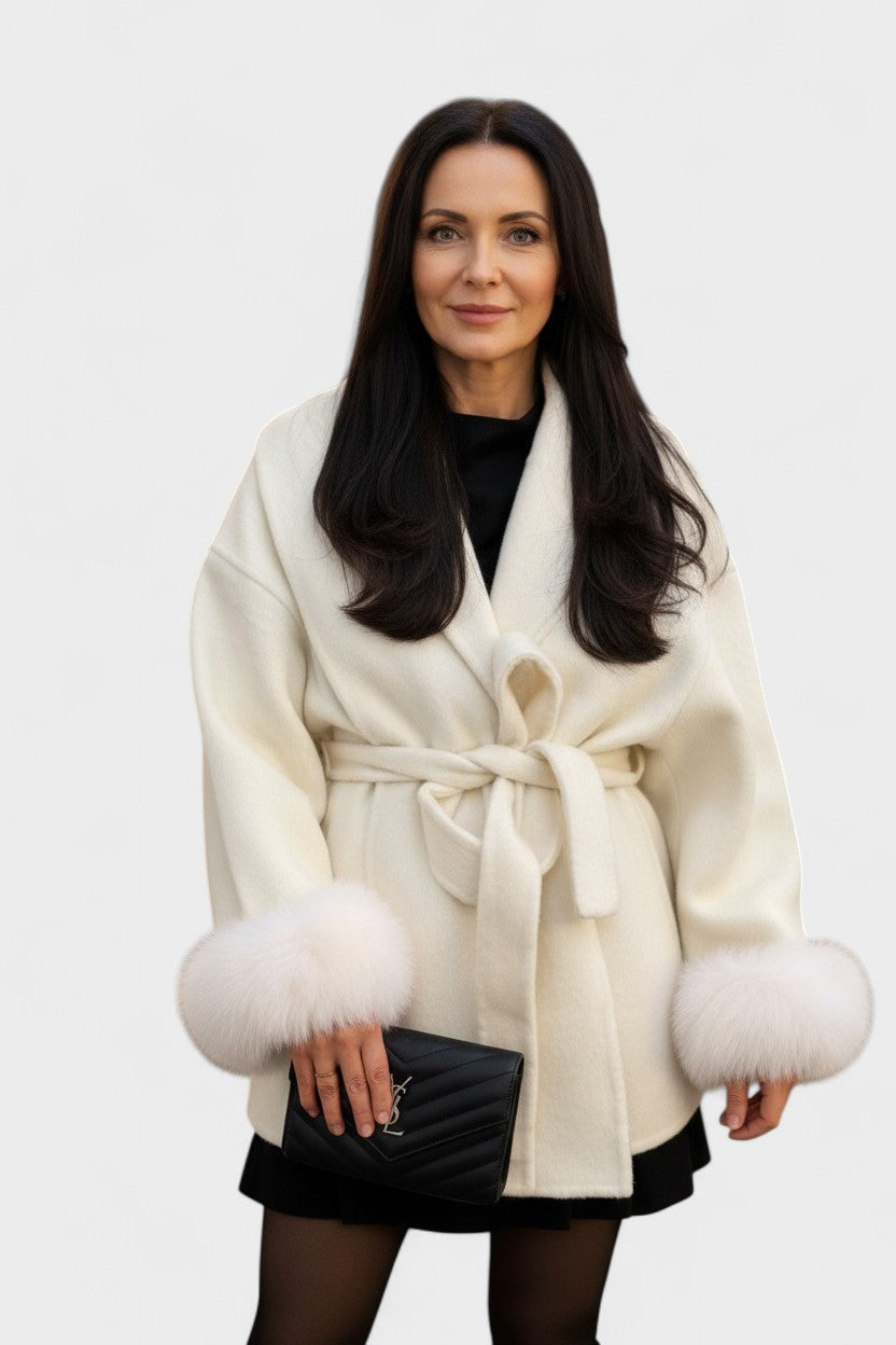 Dagmar™ | Elegant frakke med økopels